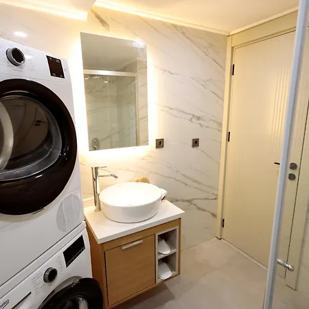 Aparthotel Livia 3*