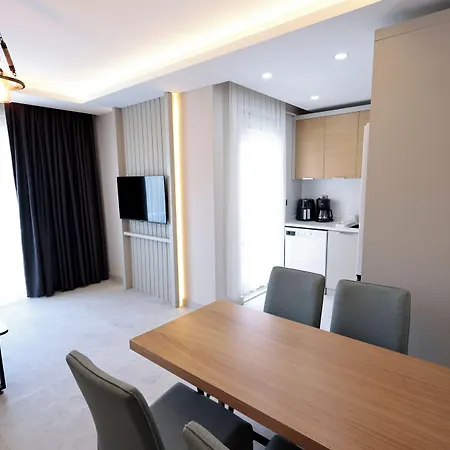 Livia Apart-hotel 4*