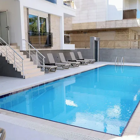 Livia Apart-hotel 4*