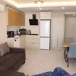 公寓式酒店 Livia 4*